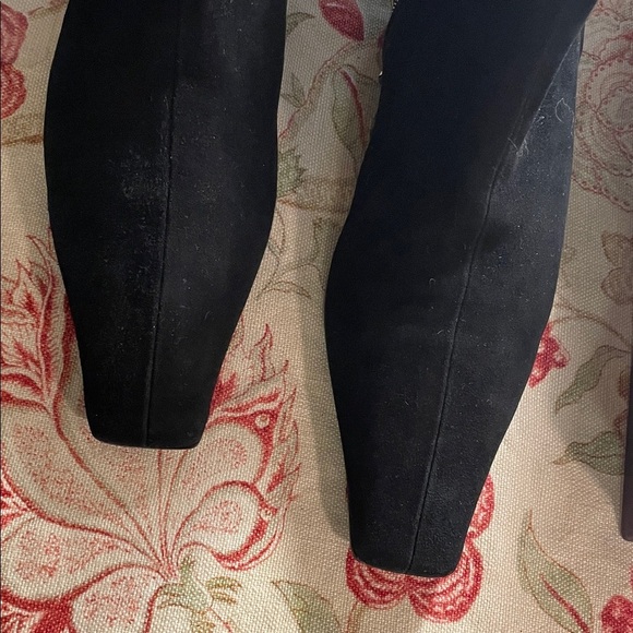 Prada Sleek Black Suede Kitten Heel Semi Square Ankle Booties Bags & Box - Picture 7 of 12